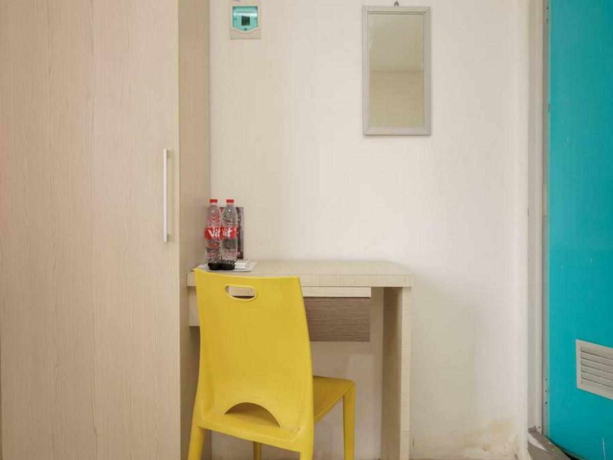 Reddoorz At Tara Homestay Palembang Exterior foto