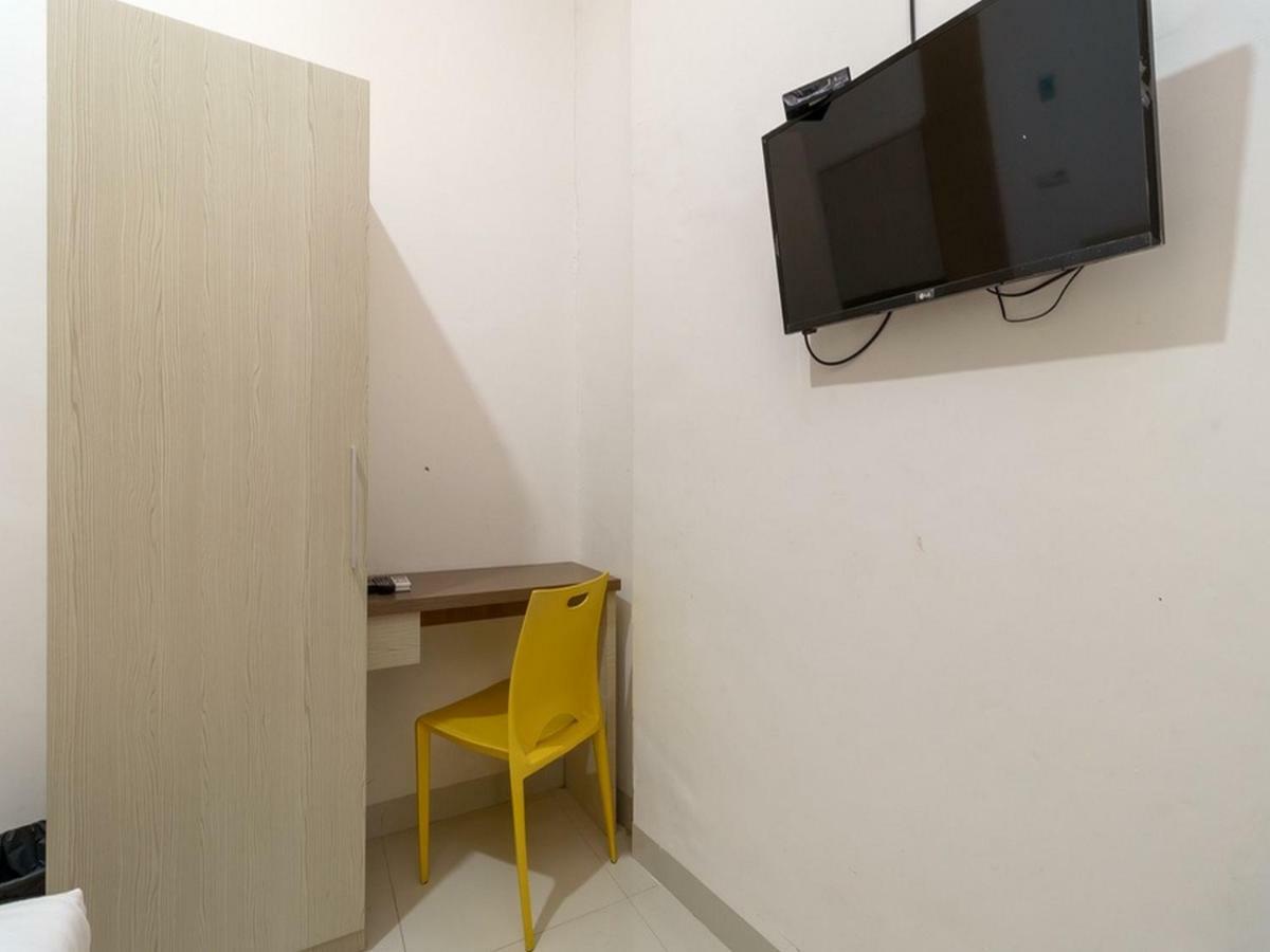 Reddoorz At Tara Homestay Palembang Exterior foto